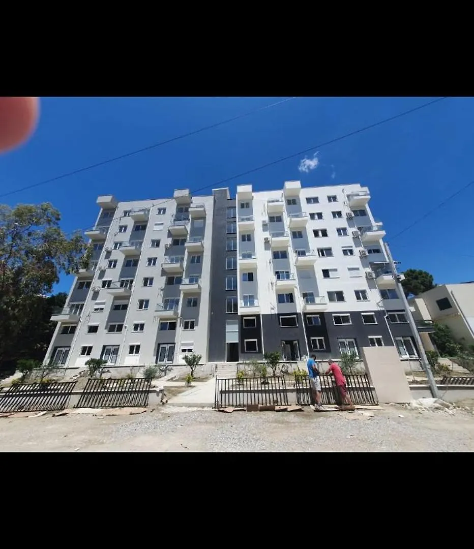 Apartamente Me Qera Golem  Albanien